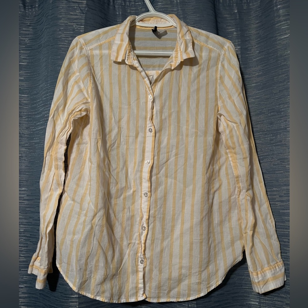 3/$15 Divided H&M Button Blouse